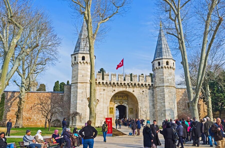 Istanbul: Blue Mosque, Hagia Sofia & Topkapi Palace Day Tour - Key takeaways