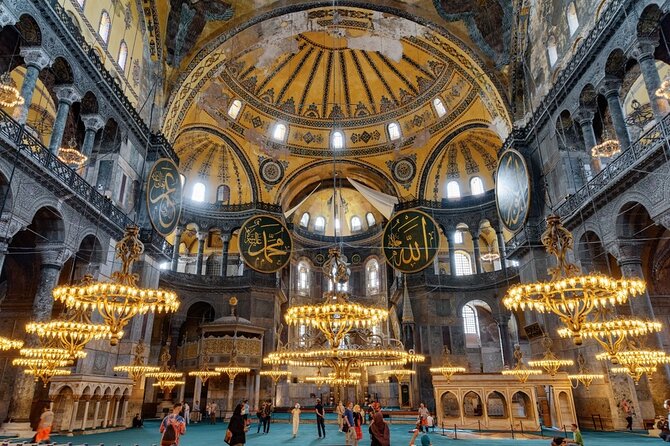 Istanbul: Blue Mosque, Hagia Sophia & opt. Basilica Cistern Tour - Blue Mosque: dress code, prayer pauses, and what to look for