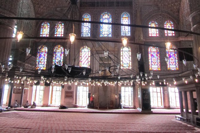 Istanbul: Blue Mosque & Hagia Sophia Small-Group Tour with ticket - The Blue Mosque visit: architecture, symbolism, and courtyard time