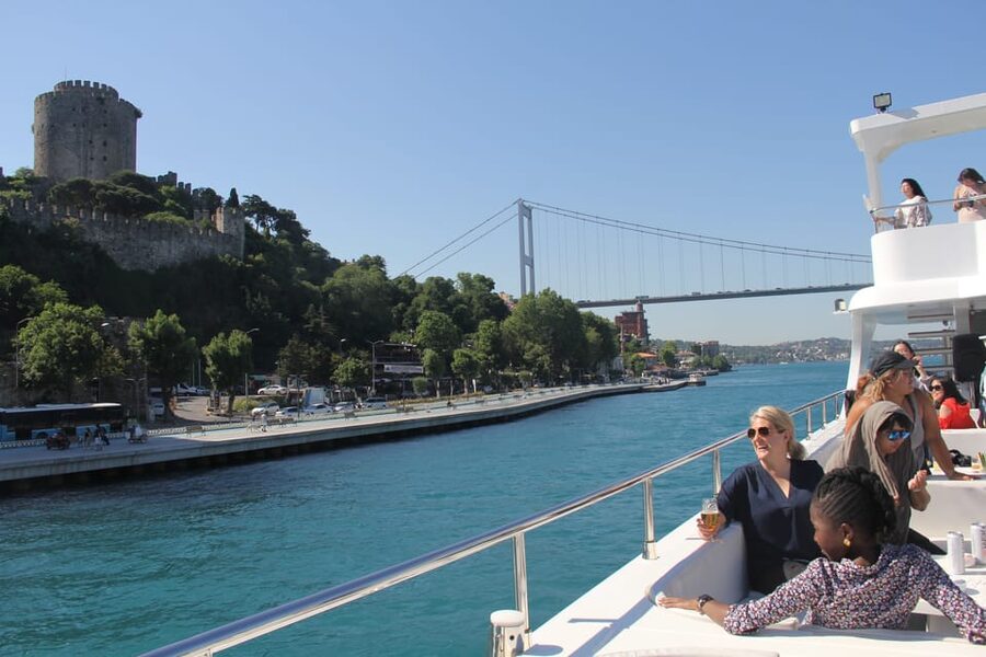 Istanbul: Bosphorus and Black Sea Cruise with Lunch - Getting to Kabataş smoothly (and why the tram tip matters)