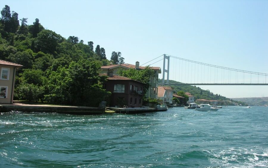 Istanbul: Bosphorus and Golden Horn Boat Tour with Guide - Key highlights you’ll actually feel during the cruise