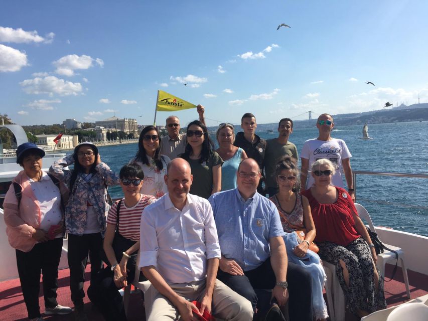 Istanbul: Bosphorus and Golden Horn Boat Tour with Guide - My booking checklist for a smoother experience