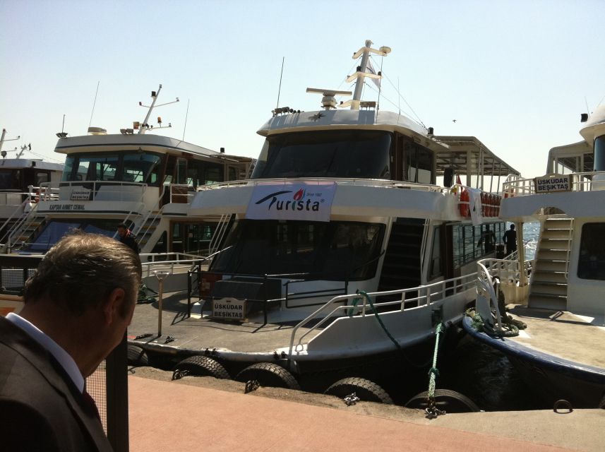 Istanbul: Bosphorus and Golden Horn Boat Tour with Guide - The 2-hour reality: keeping expectations aligned with the route