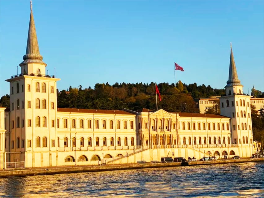 Istanbul: Bosphorus and Golden Horn Sunset Yacht Cruise - Food on board: snacks, fruit, and the small comfort wins