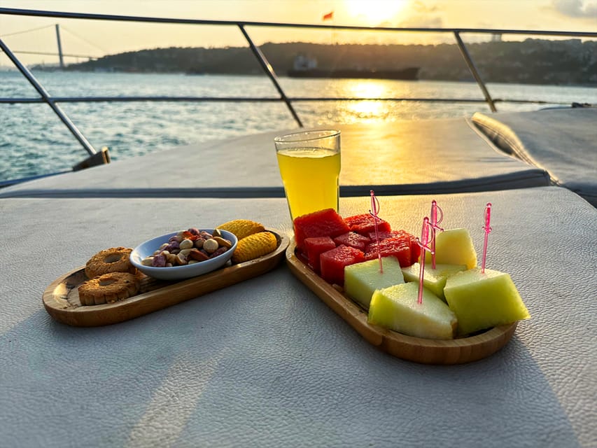 Istanbul: Bosphorus and Golden Horn Sunset Yacht Cruise - Golden Horn finale, then off the boat in Karaköy
