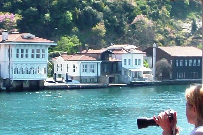 Istanbul Bosphorus and Two Continents Tour - Dolmabahçe Palace: A European-leaning Ottoman Statement