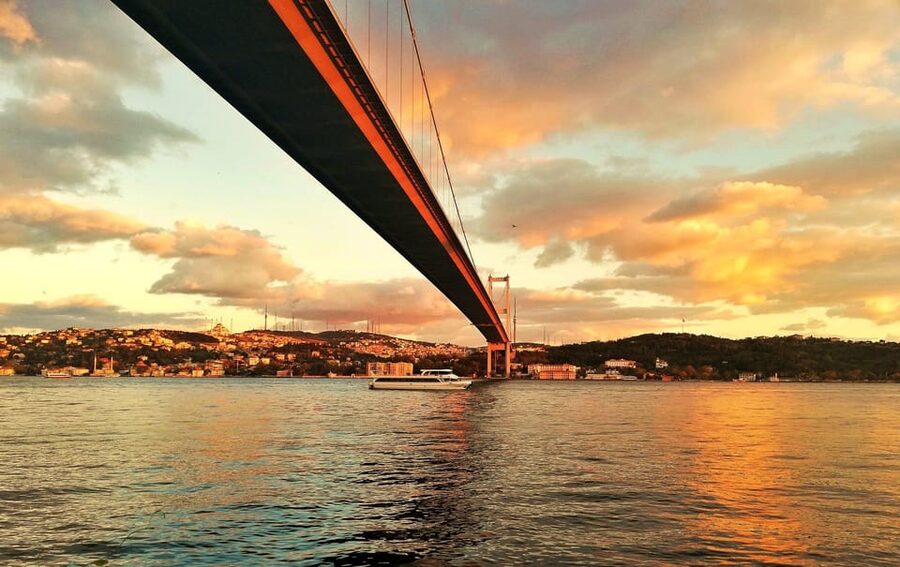 Istanbul: Bosphorus Boat Cruise - Bosphorus Strait: Europe, Asia, and the guide commentary style