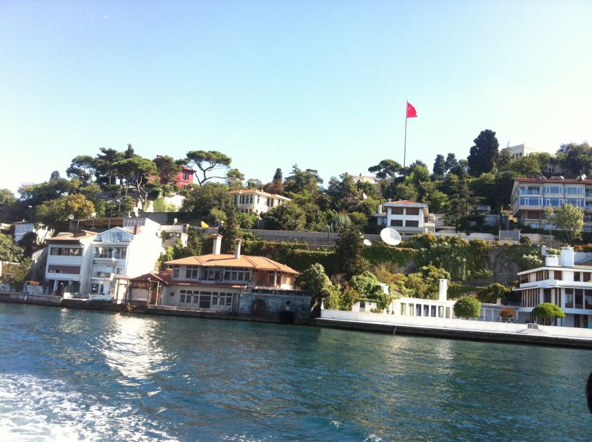 Istanbul: Bosphorus Boat Tour and Two Continents with Lunch - Camlica Hill: lunch and the highest viewpoint stop