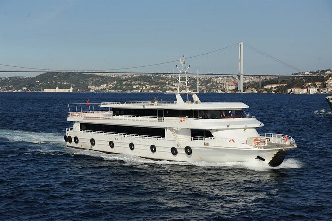 Istanbul: Bosphorus Cruise, Bus Tour, Cable Car Ride with Live Guide & Ticket - Pierre Loti Tepesi: Photos with the Best Time Crunch Included