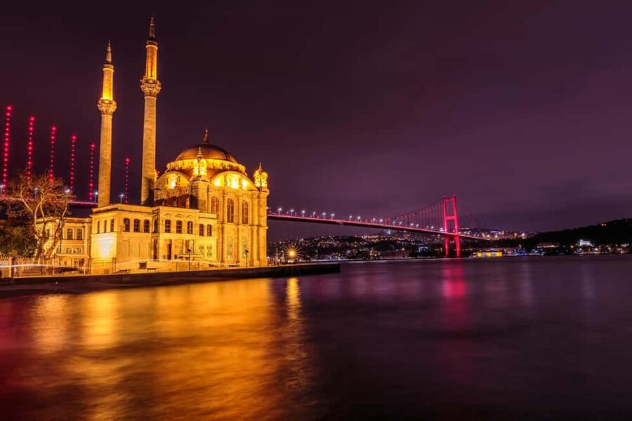 Istanbul: Bosphorus Cruise By Night - How a 2-hour night cruise changes the way you see Istanbul