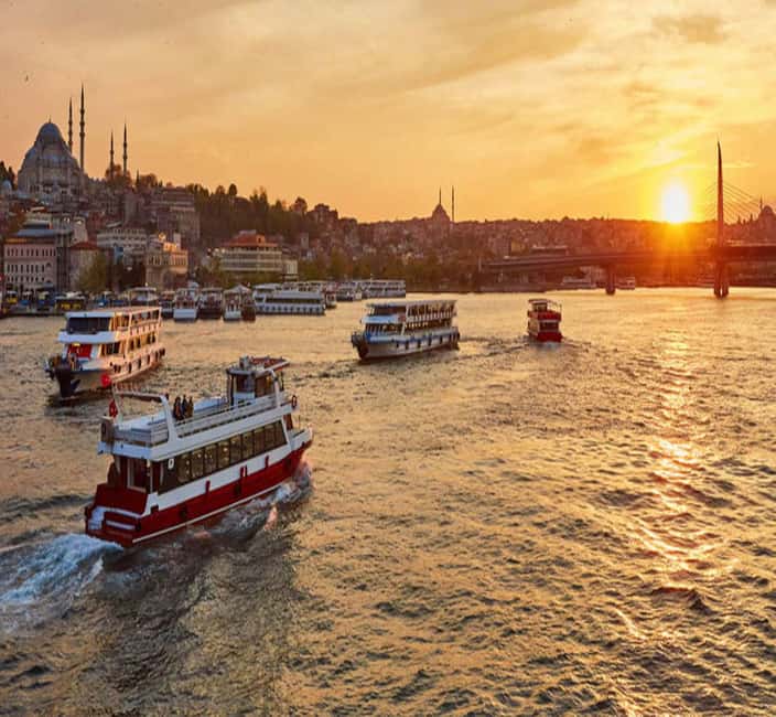 Istanbul: Bosphorus Cruise Morning or Sunset Boat Tour - Who should book this Bosphorus boat tour