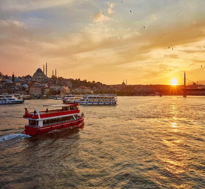 Istanbul: Bosphorus Cruise Morning or Sunset Boat Tour - Morning or sunset: which one should you pick?