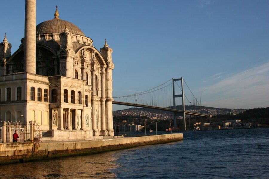 Istanbul Bosphorus Dinner Cruise &Entertainment hotel pickup - The Show: Romany and Anatolian Folk Dance and Music