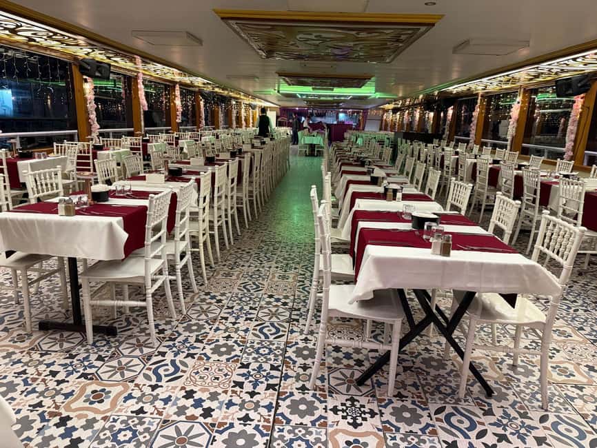 İstanbul:Bosphorus Dinner Cruise & Soft and Alcohol Drinks - What You Eat: dinner courses, vegetarian choice, and drinks that need a quick check