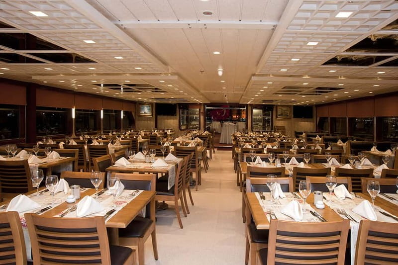 Istanbul: Bosphorus Dinner Cruise & Turkish Night Show - Practical Tips for a Smooth Night Out