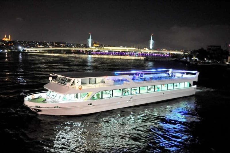 Istanbul: Bosphorus Dinner Cruise with Live Entertainment - Key points to know before you go