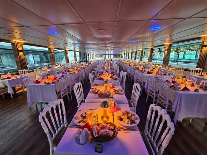 Istanbul: Bosphorus Dinner Cruise with Live Entertainment - The 3-Hour Route: What You See Between Two Continents
