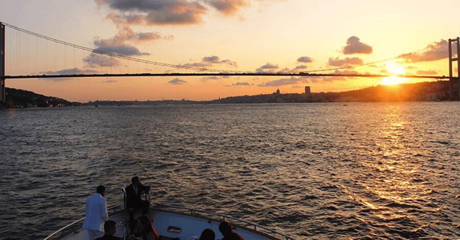 Istanbul: Bosphorus Dinner Cruise with Private Table & Show - FAQ