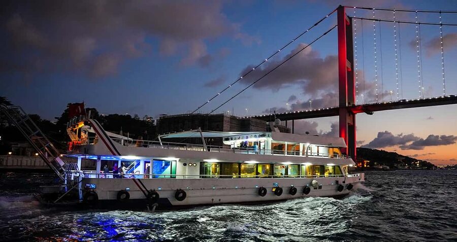 Istanbul: Bosphorus & Golden Horn Cruise Daytime or Sunset - Key points before you go