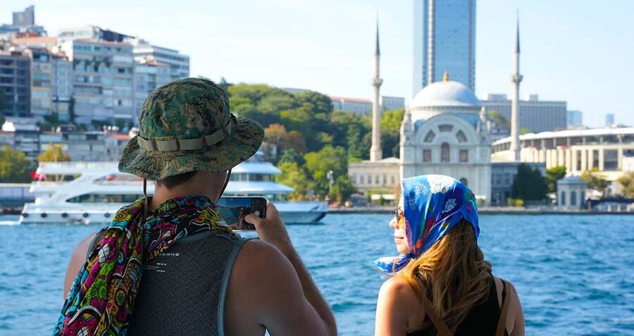 Istanbul: Bosphorus & Golden Horn Cruise Daytime or Sunset - The guide, the audio system, and what you’ll actually learn