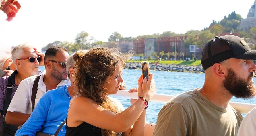 Istanbul: Bosphorus & Golden Horn Cruise Daytime or Sunset - On-board comfort: decks, seats, snacks, and crowding