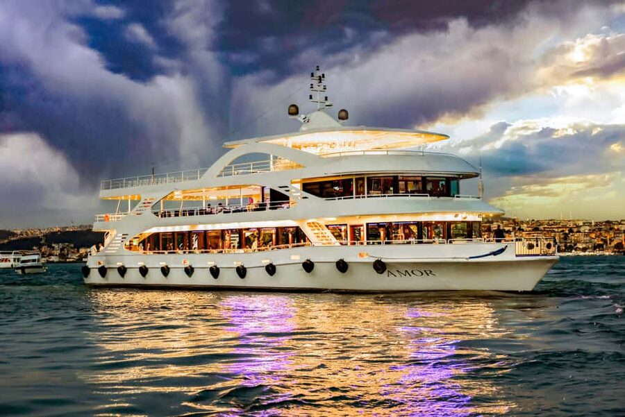 Istanbul: Bosphorus Lunch Cruise with Guide & Drinks - Key Things That Matter Most on This Bosphorus Cruise
