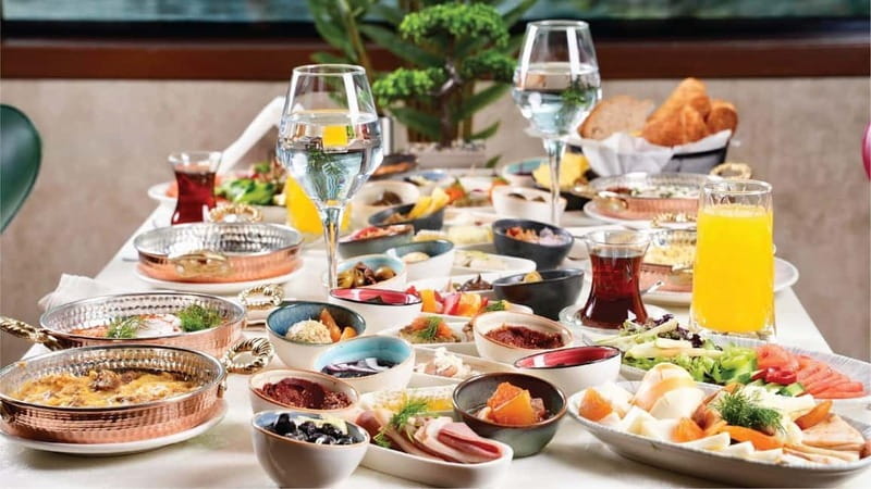 Istanbul: Bosphorus Morning Cruise with Breakfast - What makes a Bosphorus breakfast cruise worth your morning
