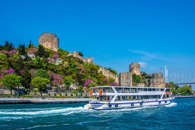 Istanbul Bosphorus Sightseeing Cruise with Audio Guide - Getting On at Kabataş: Meeting Point and Timing Tips