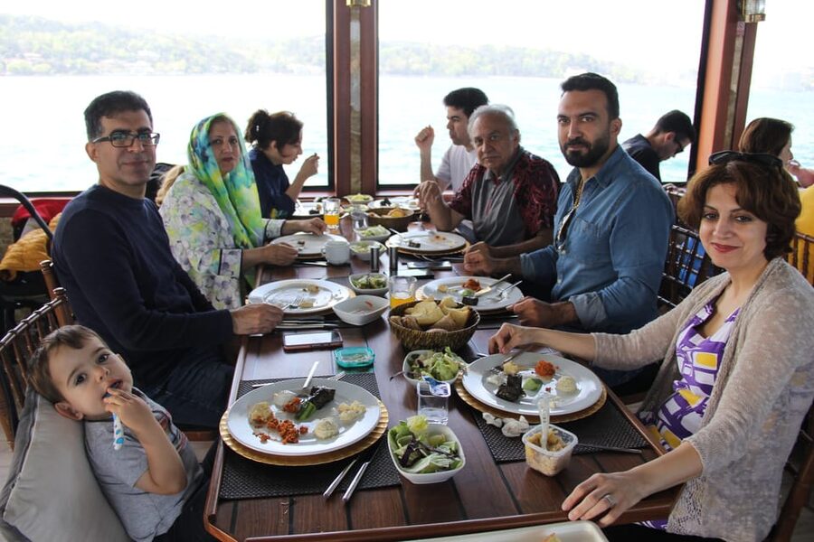 Istanbul: Bosphorus Strait and Black Sea Lunch Cruise - Who this cruise is best for
