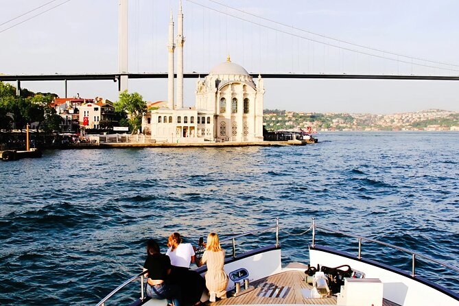 Istanbul Bosphorus Sunset Cruise Tour (Guided) - Starting in Eminönü: Golden Horn to the Bosphorus Strait