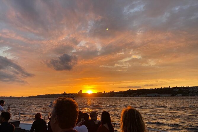 Istanbul Bosphorus Sunset Cruise with Wine on a Luxury Yacht - Asia shoreline highlights: Anadoluhisarı, Küçüksu, Beylerbeyi, and Maiden Tower