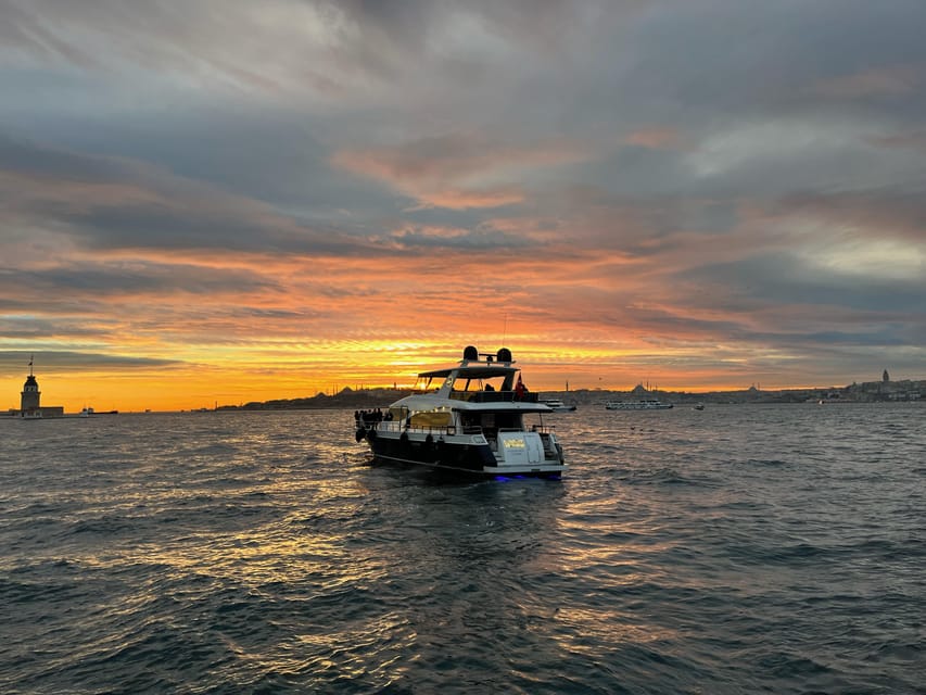 Istanbul: Bosphorus Sunset Yacht Cruise with Live Guide - Price and value at around $35 per person