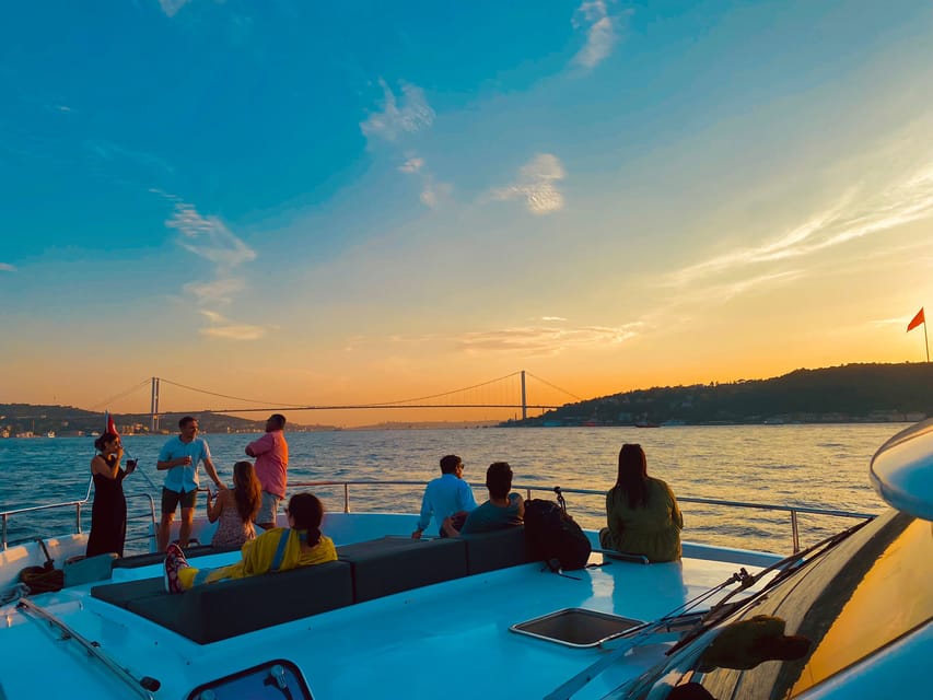 Istanbul: Bosphorus Sunset Yacht Cruise with Live Guide - The live guide experience, from Sardar to Janat to Murad