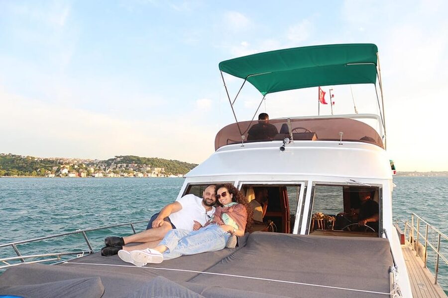 Istanbul: Bosphorus Yacht Cruise at Sunset with Snacks - Route and landmarks: Dolmabahce Palace to Maiden’s Tower, plus the bridges