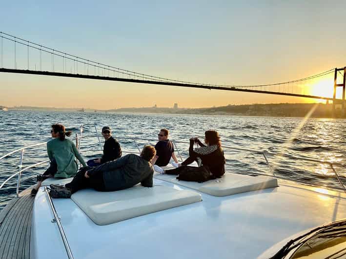 Istanbul: Bosphorus Yacht Cruise at Sunset with Snacks - The yacht setup: 360-degree sightlines with indoor comfort