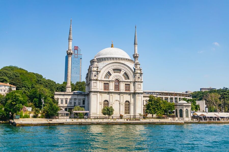 Istanbul: Bosphorus Yacht Cruise with Stopover on Asian Side - Why a Bosphorus yacht cruise is worth your Istanbul afternoon