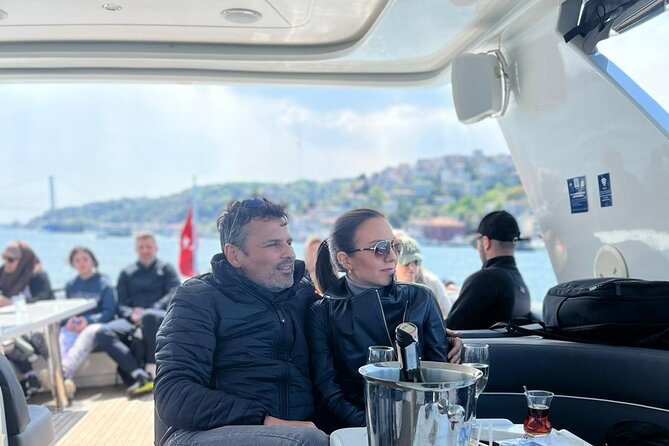 Istanbul Bosphorus Yacht Experience – Asian Side Visit in Kanlica - Kızkulesi (Maiden’s Tower), a tiny landmark with big legend