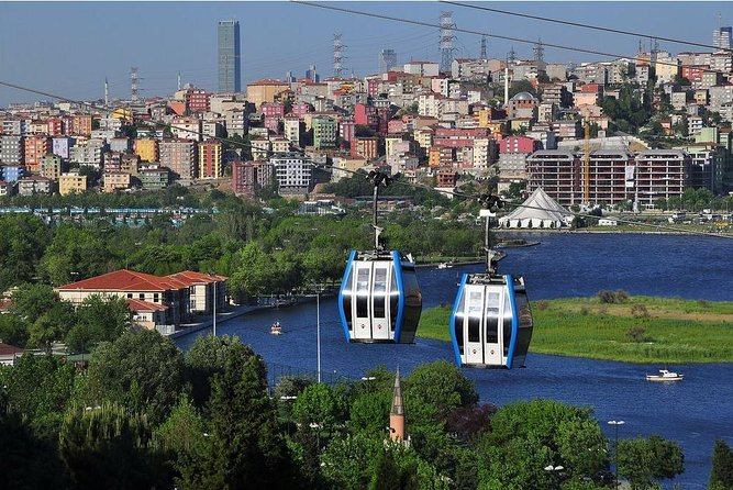 Istanbul Bus and Boat: 5 Hours Guided City Tour & Boat Cruise - The schedule reality: start time, delays, and keeping calm