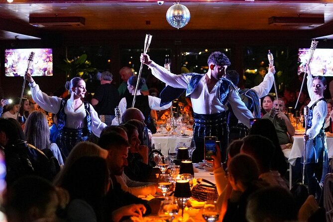 Istanbul by Night: All Inclusive Bosphorus Dinner Cruise & Drinks - A night cruise that makes the Bosphorus feel personal