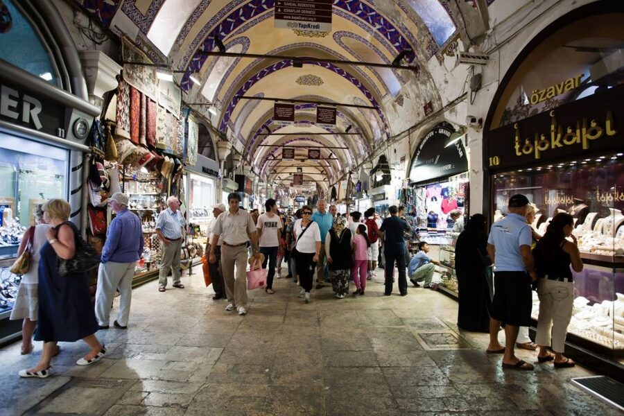 Istanbul: Byzantine and Ottoman Relics Tour with Local Guide - Blue Mosque time, Sultan Ahmet I’s statement in six minarets