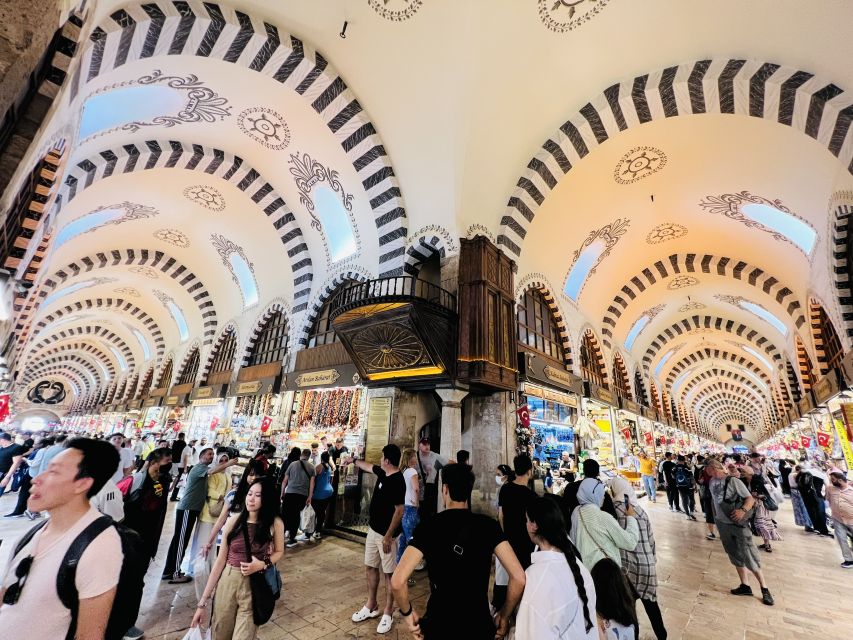 Istanbul: City Highlights- Skip Lines- All tickets included - Basilica Cistern Underground: Medusa Heads and Roman Water-Reservoir Cool Air