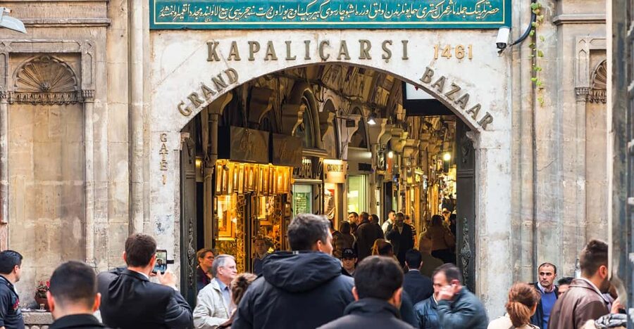 Istanbul City Walk: Blue Mosque, Hippodrome & Hagia Sophia - Hippodrome of Constantinople: monuments from the chariot-racing world