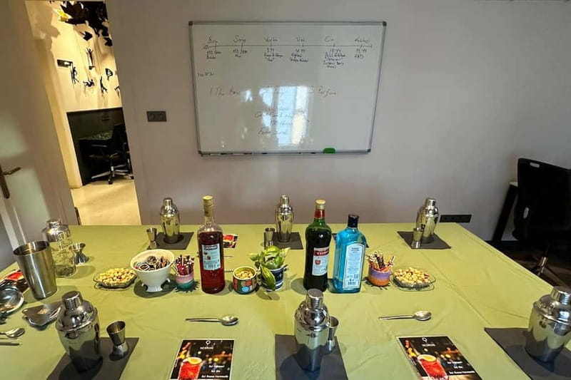 Istanbul: Cocktail Workshop with Galata Tower View - Why Galata Tower Makes a Cocktail Workshop Feel Special