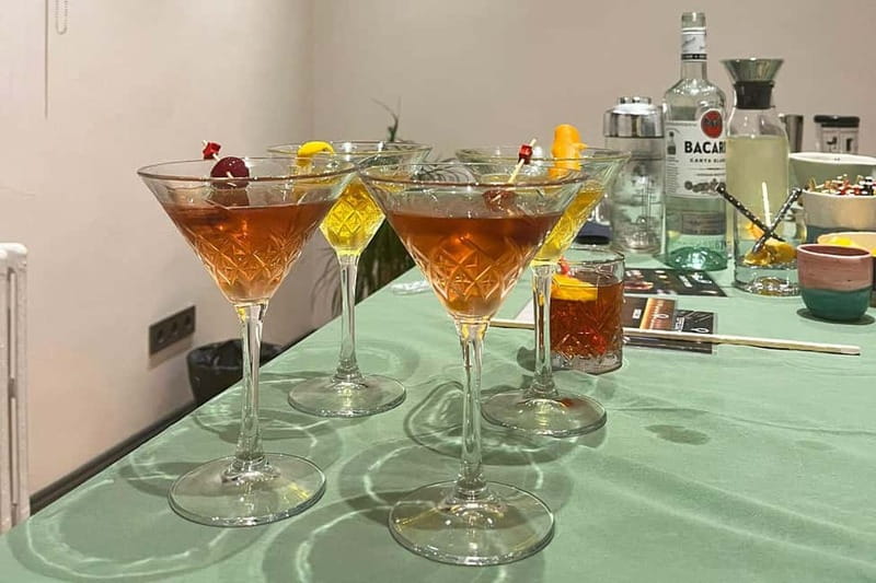 Istanbul: Cocktail Workshop with Galata Tower View - Meeting on the 5th Floor and Getting Settled Fast