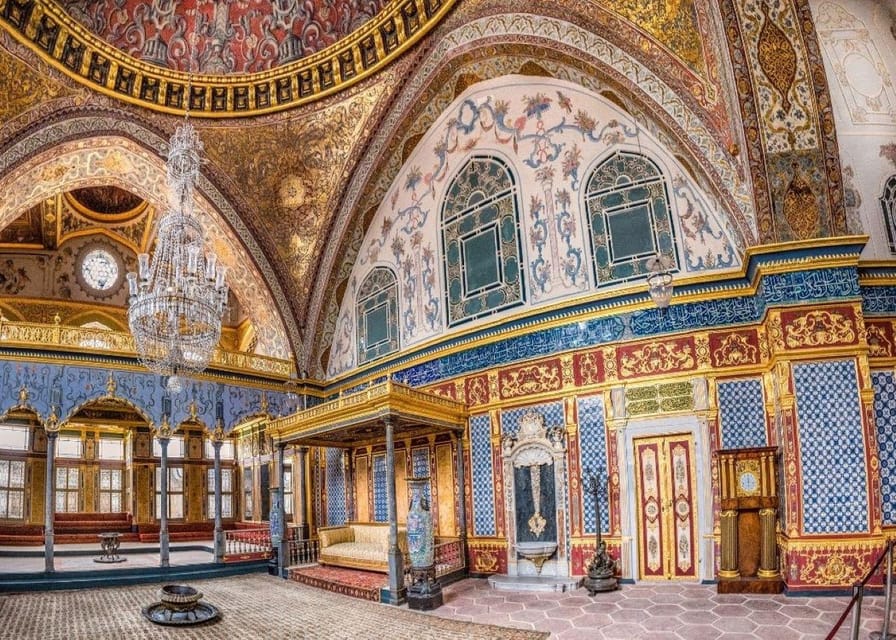 Istanbul Combo: Topkapi Palace & Dolmabahce Palace - Audio Guides in 25 Languages: The Best Feature If You Prep