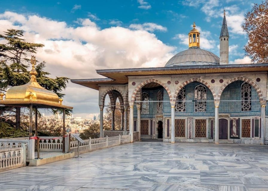 Istanbul Combo: Topkapi Palace & Galata Tower - Galata Tower hosted entry, from Bereketzade Fountain to the observation deck
