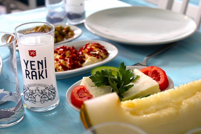 Istanbul Culinary Tour: Local Hotspots and Gourmet Street Foods - İstiklal Caddesi alcohol stop: go slow and taste with intention