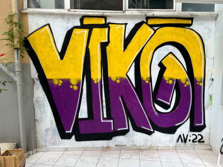 Istanbul: Do Street Art with Local Artists at Home Garden - Sketch Your Nickname, Then Spray It on the Garden Wall
