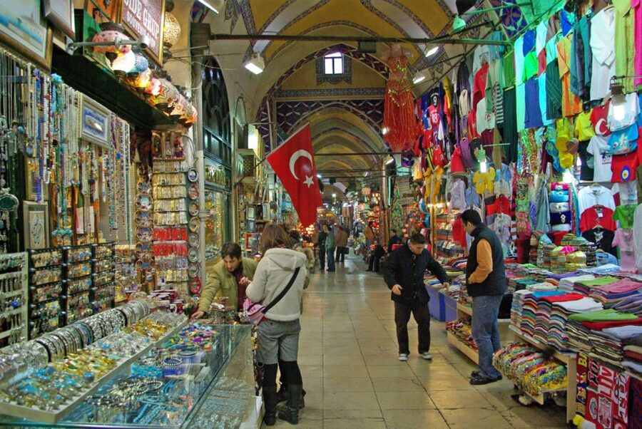 Istanbul: Dolmabahce Palace and Grand Bazaar Tour - Getting there, what to wear, and what to bring