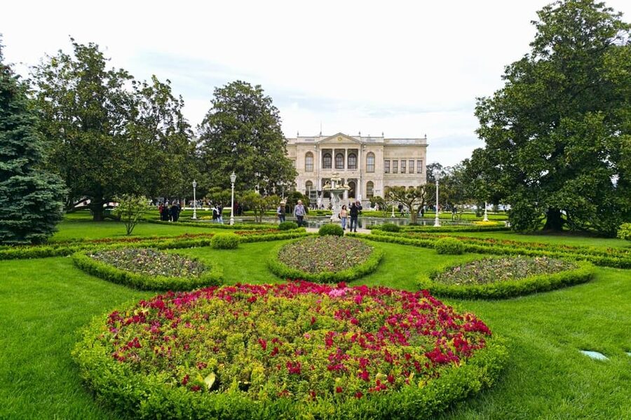 Istanbul: Dolmabahce Palace and Harem Skip-the-Line Ticket - Painting Museum: The Ottoman Art Layer